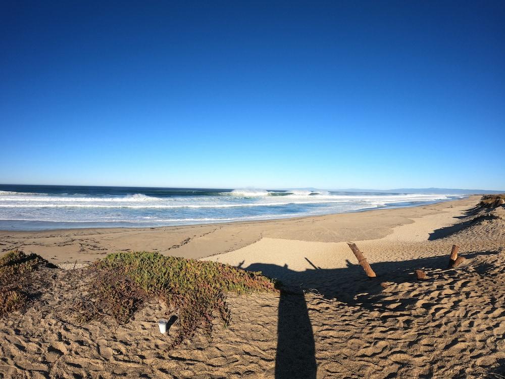 Marina Dunes RV Resort photo 4