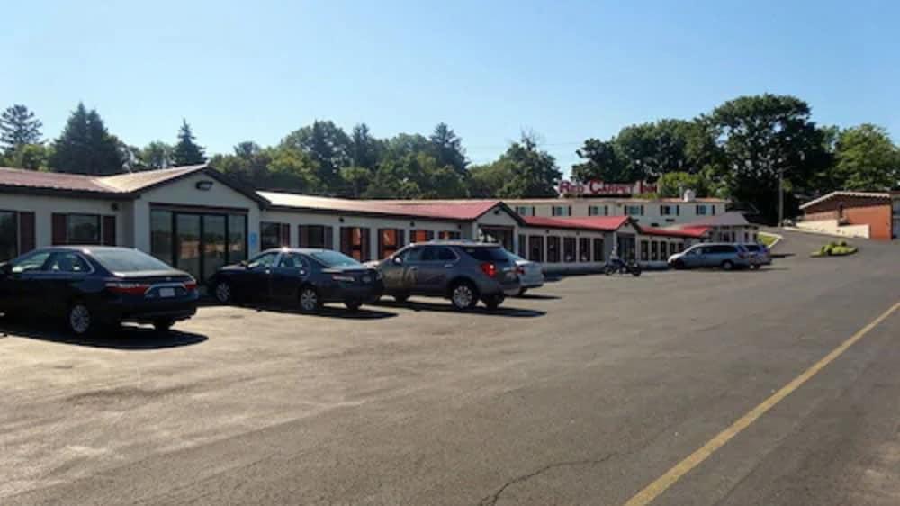 Red Carpet Inn North Syracuse — hotel in North Syracuse