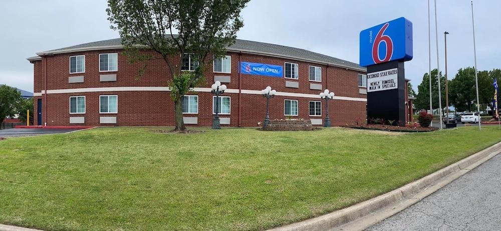 Motel 6 Tulsa, OK - CENTRAL photo 37