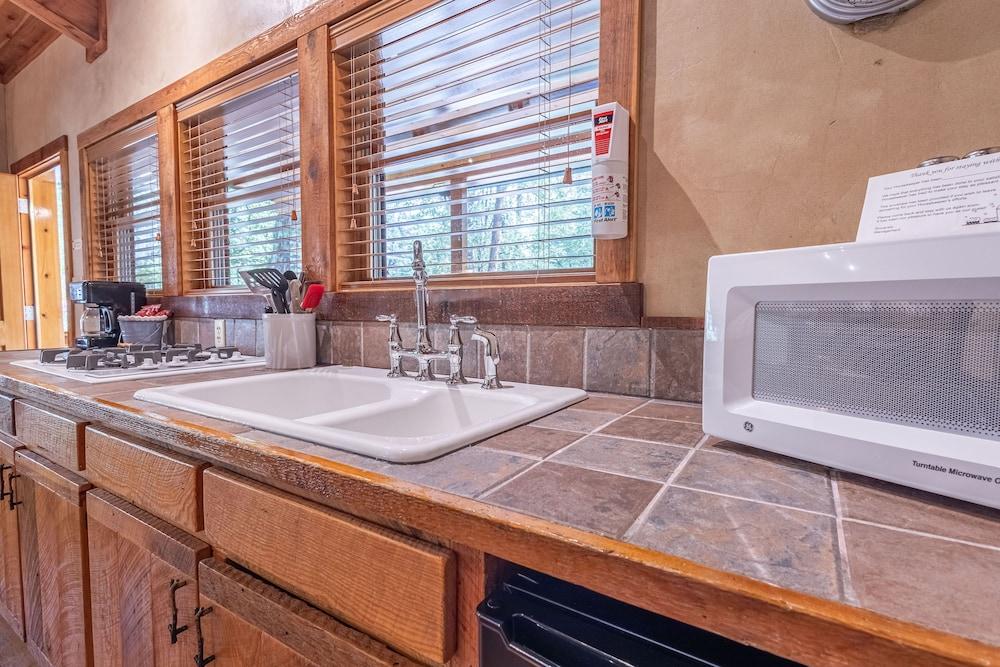 Ruidoso Lodge Cabins photo 27