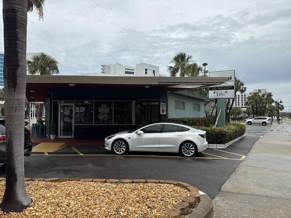 Clearwater Suites photo 25
