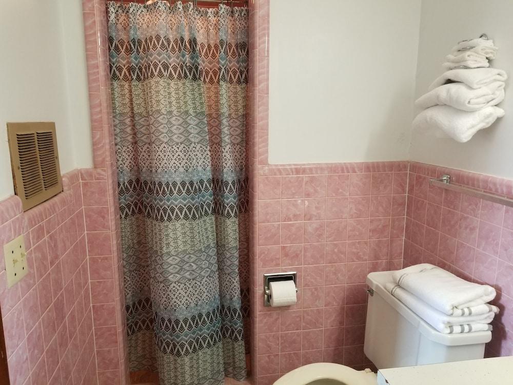 Duffer Motel photo 49