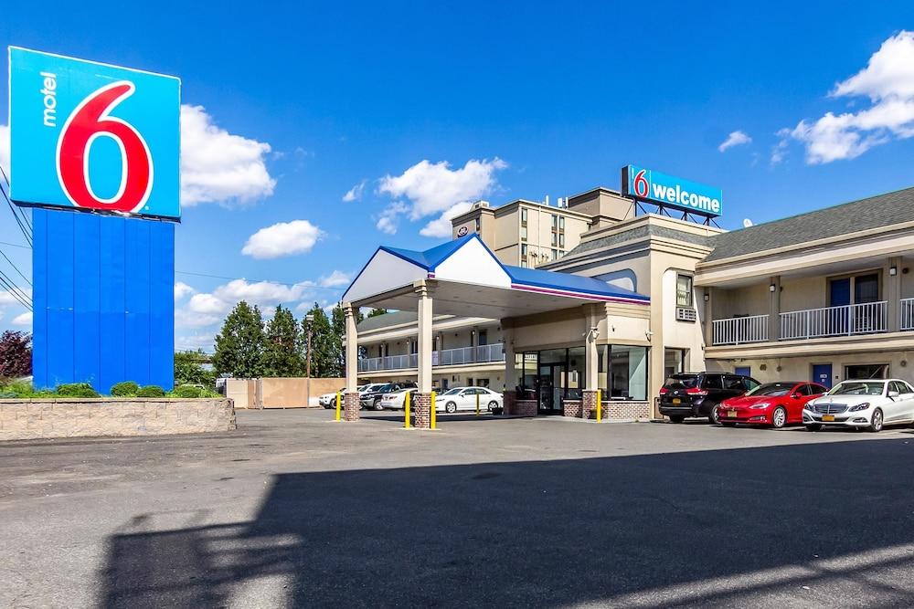 Motel 6 Elizabeth, NJ - Newark Liberty Intl Airport — hotel in Elizabeth
