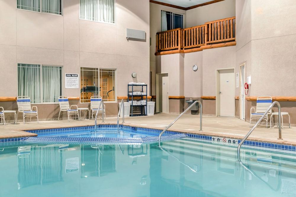 Rodeway Inn & Suites Tomahawk photo 30