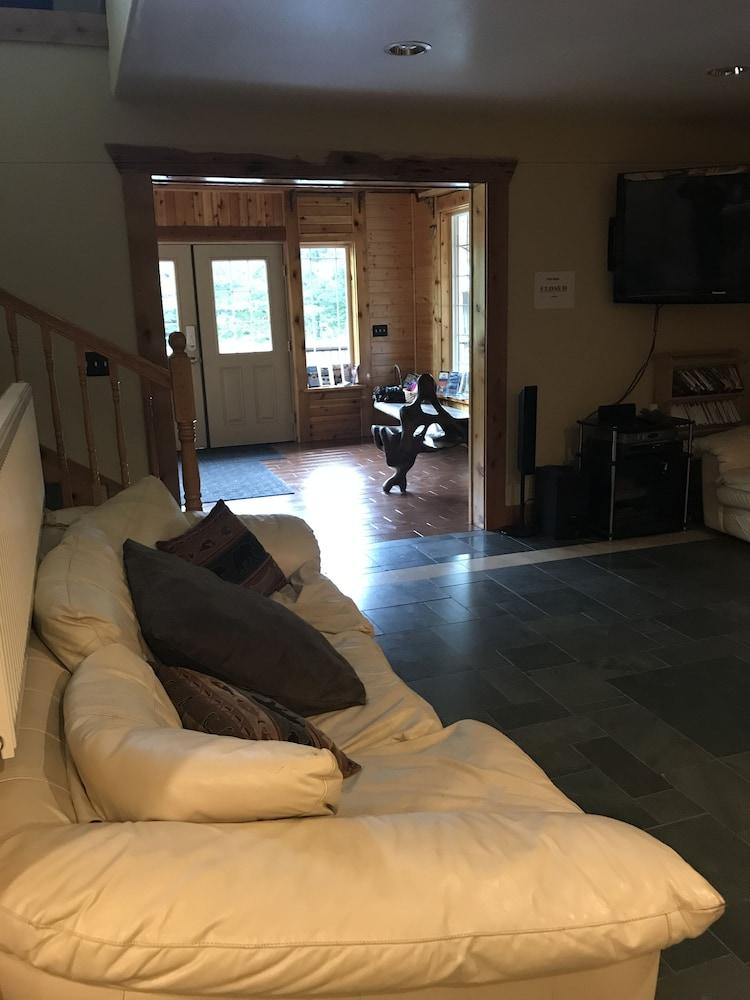 Twin Peaks Lodge and RV Park photo 32