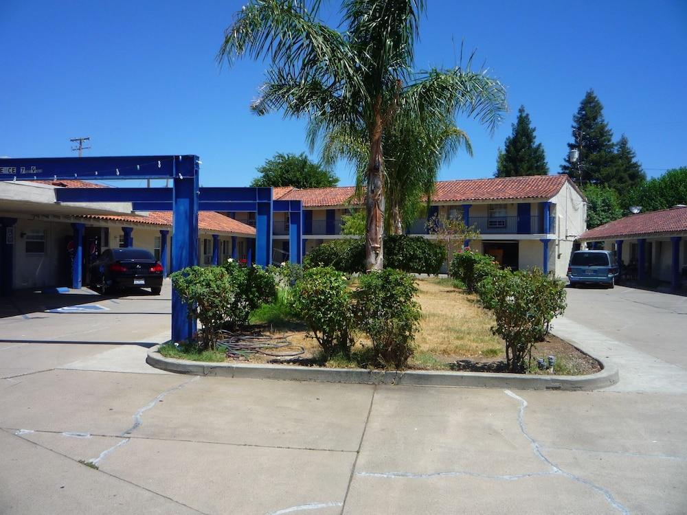 Nice Inn Yuba City photo 15