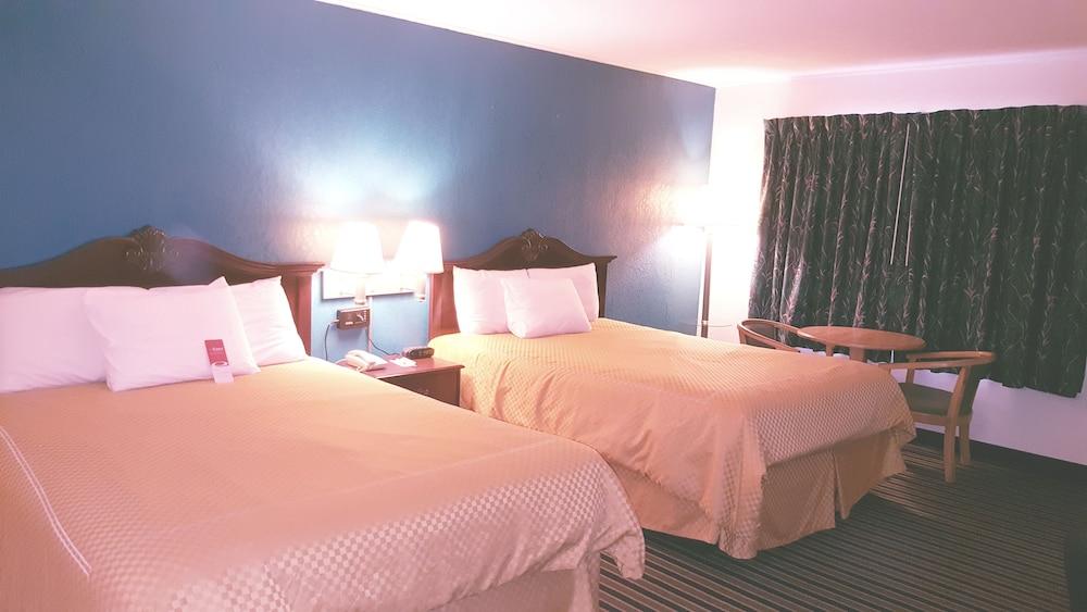 Econo Lodge Brattleboro South photo 42