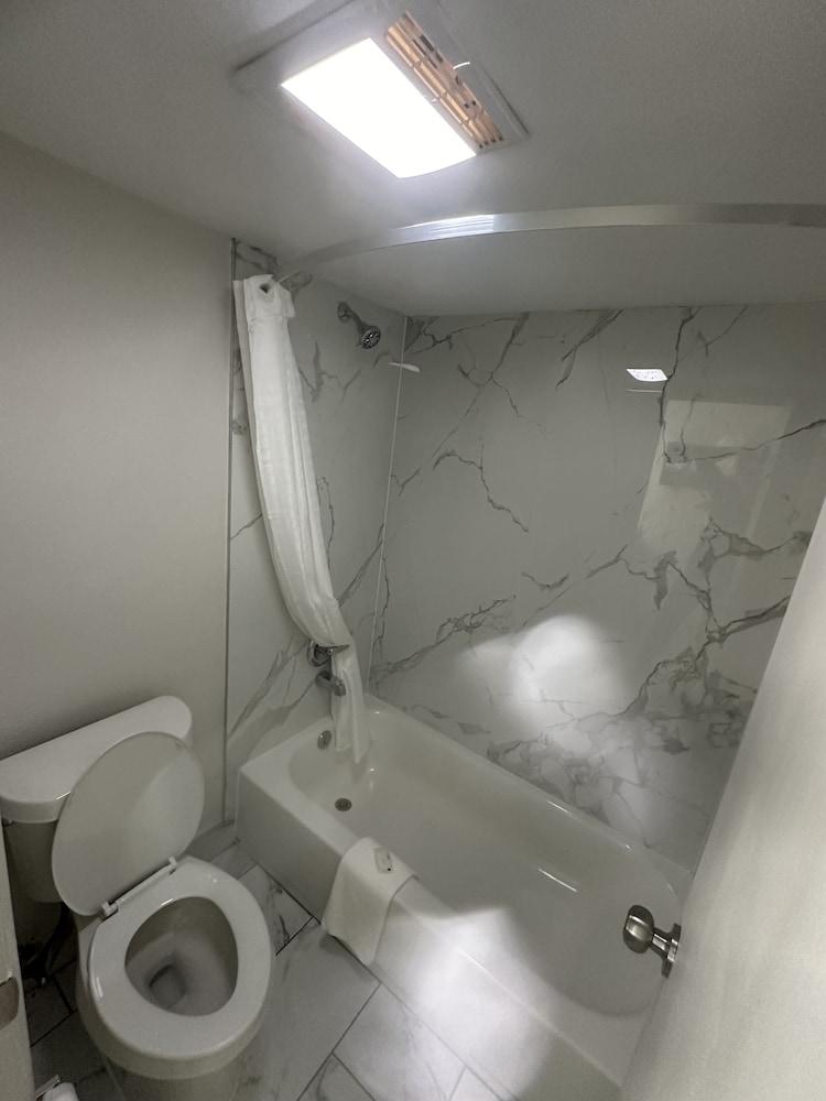 Quality Inn Monroe photo 36