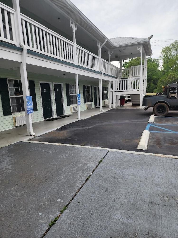 Key West Inn - Clanton photo 7