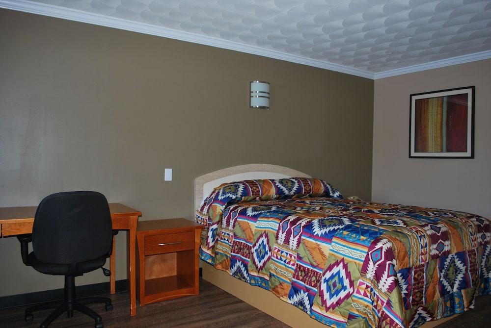 South Bay Motel photo 14