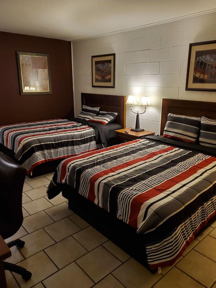 Lighthouse Lodge photo 3