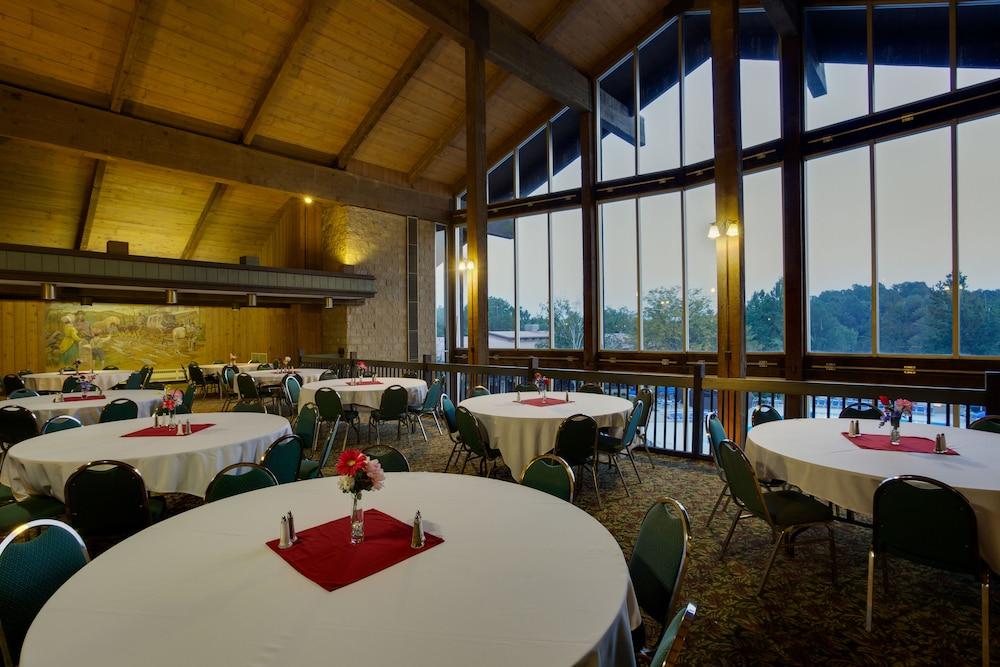 Salt Fork Lodge and Conference Center photo 3