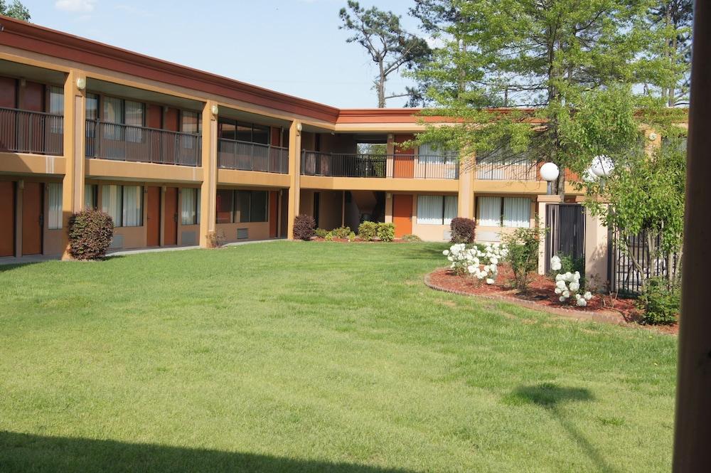Royal Inn photo 84