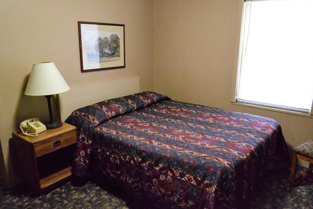Innkeeper Motel photo 17