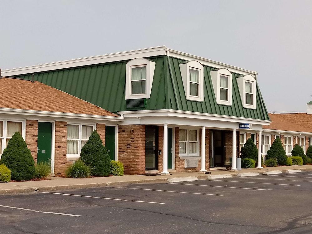 Travelodge by Wyndham New Philadelphia — hotel in New Philadelphia