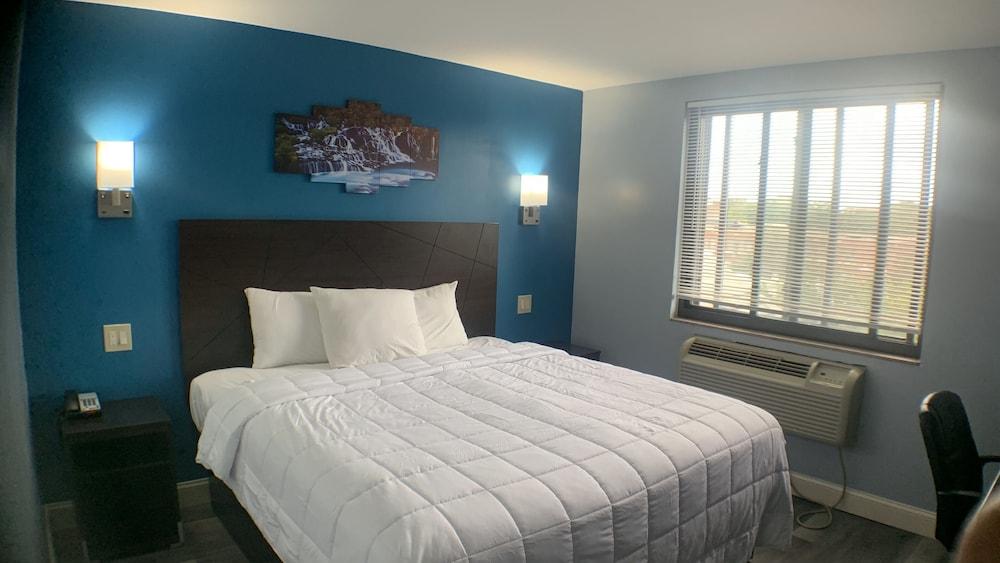 East  New York Inn photo 2