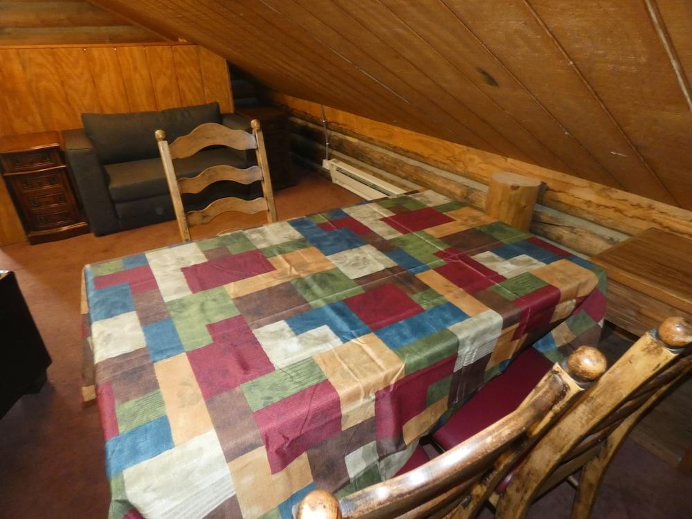 Yellowstone Motel - Adults Only photo 79