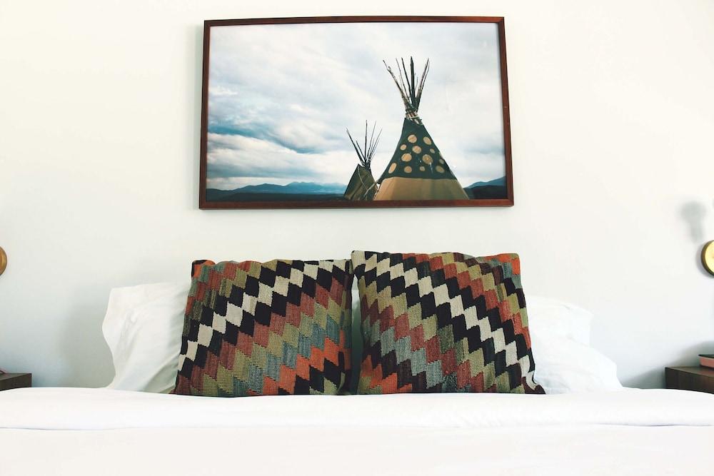The Amigo Motor Lodge photo 51