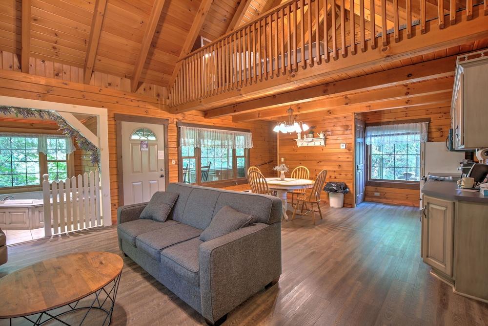 Cricket Hill Lodge & Cabins photo 87