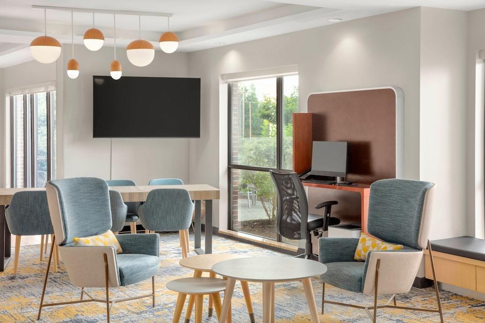 TownePlace Suites by Marriott Bangor photo 3