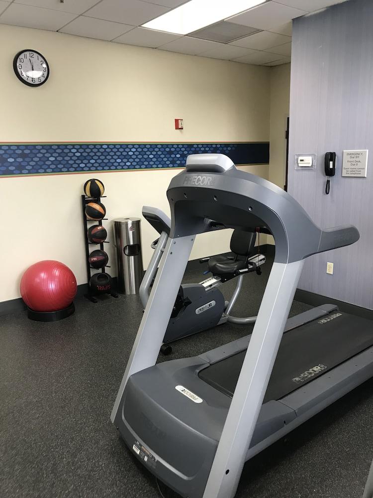 Hampton Inn Ridgefield Park photo 46