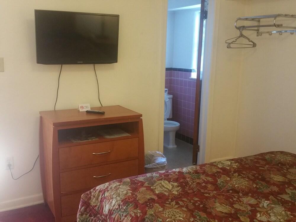 Bakers Motel Norwich photo 53