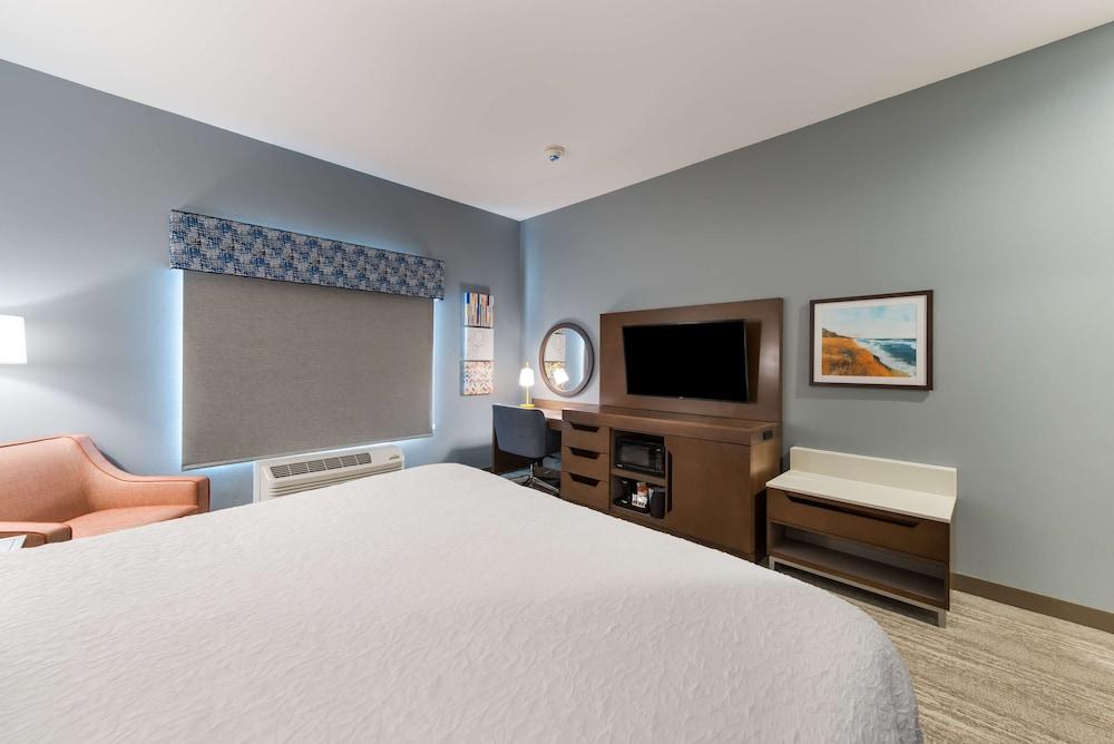 Hampton Inn Niles photo 26
