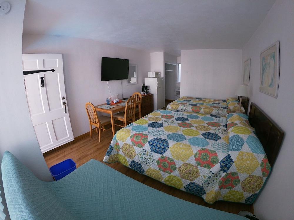 Sea Chest Motel photo 2