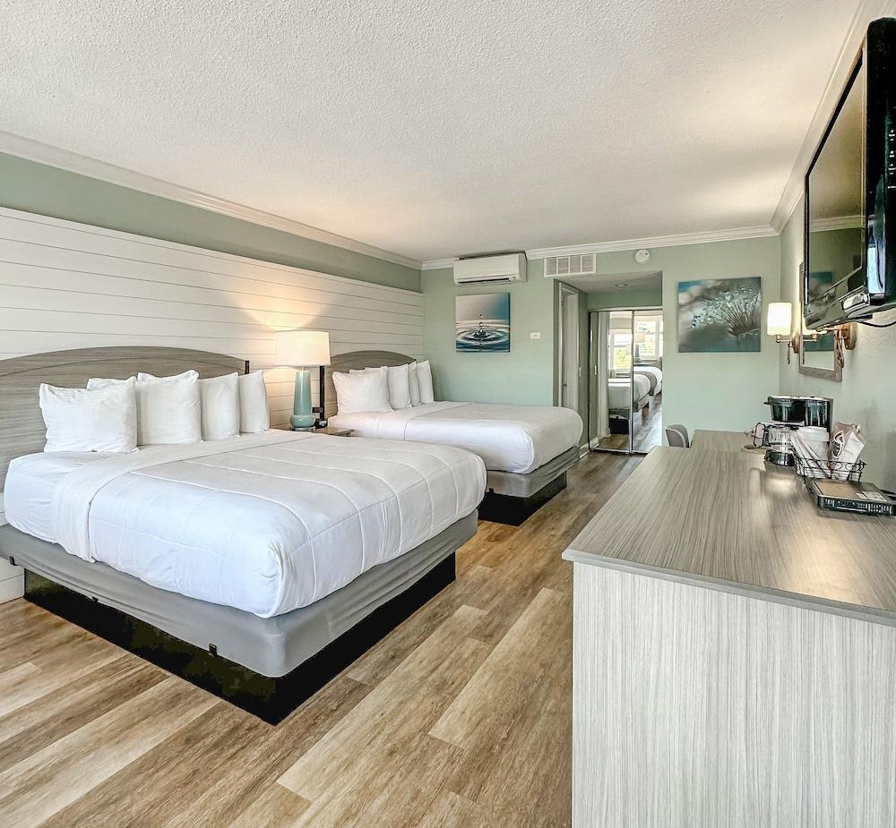 Thunderbird Beach Resort photo 18