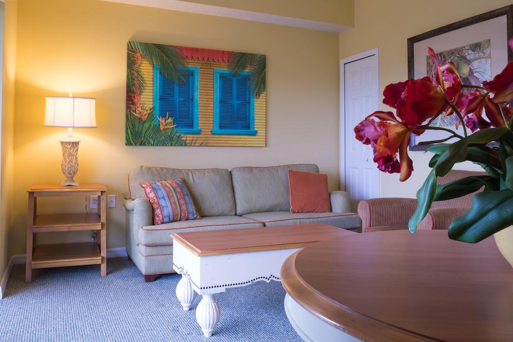 Barefoot Suites photo 57