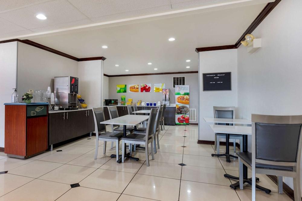 Quality Inn Sallisaw photo 24