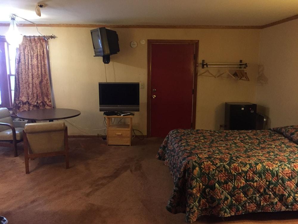 Du Wayne Motel photo 13