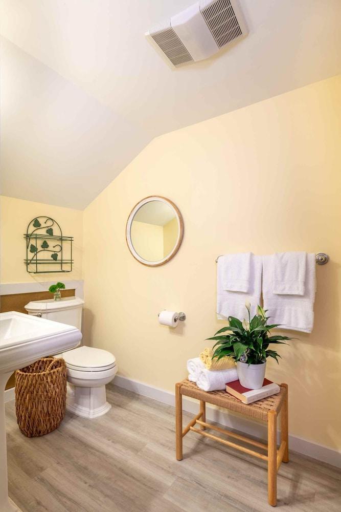 Tucker Hill Lodge photo 36