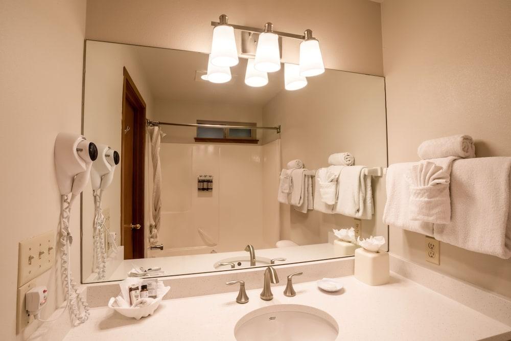 Inn at Cannon Beach photo 37