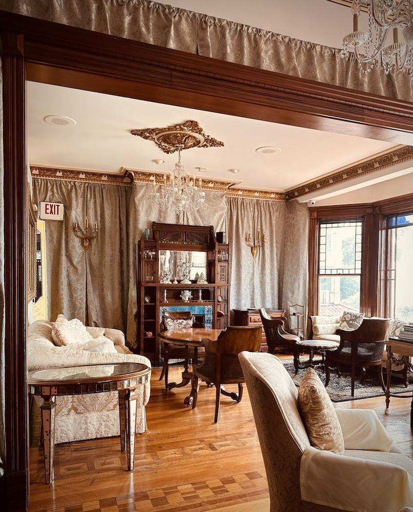 Baker House Hotel photo 3