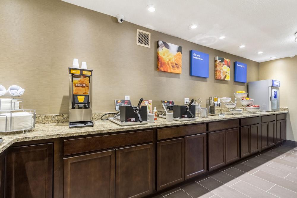 Comfort Inn Norwalk - Sandusky photo 37