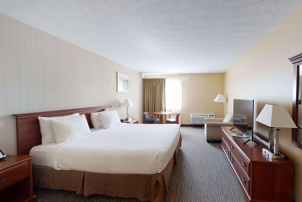 Ramada by Wyndham Strasburg/Shenandoah Valley photo 13