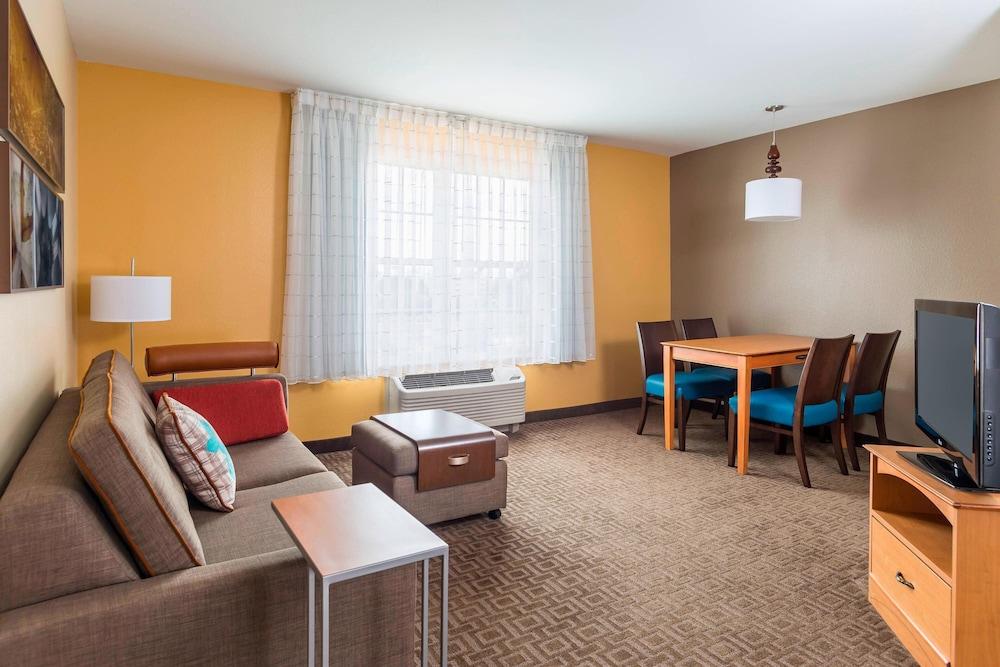 TownePlace Suites By Marriott Phoenix North photo 10