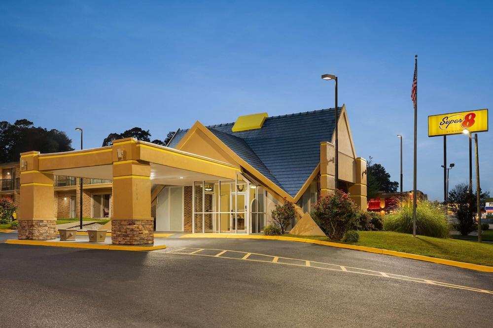 Econo Lodge photo 2