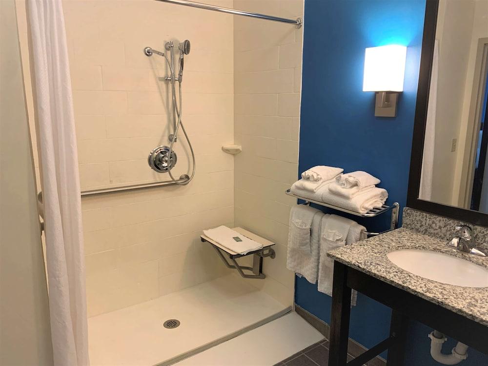 SureStay by Best Western Cambridge photo 6