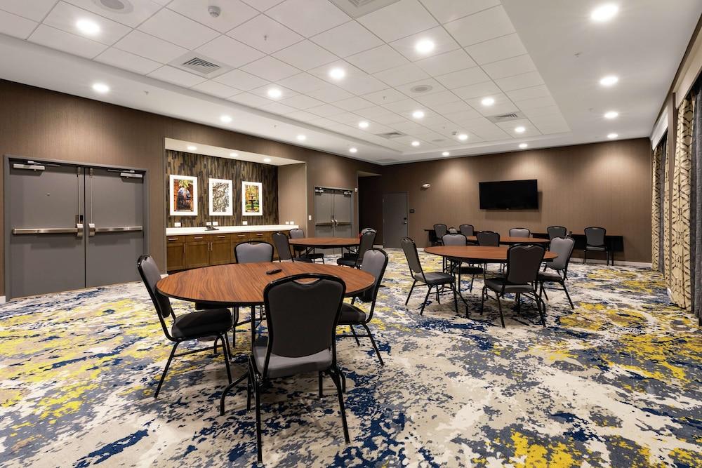 Hampton Inn & Suites Columbia Killian Road photo 20
