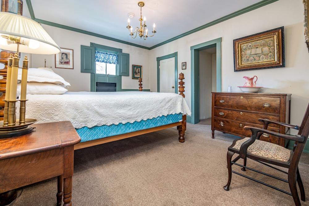 Wayside Inn photo 52
