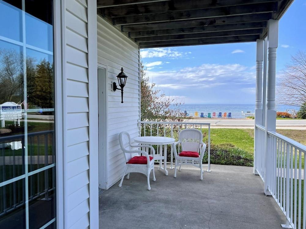 Bay Breeze Resort photo 90
