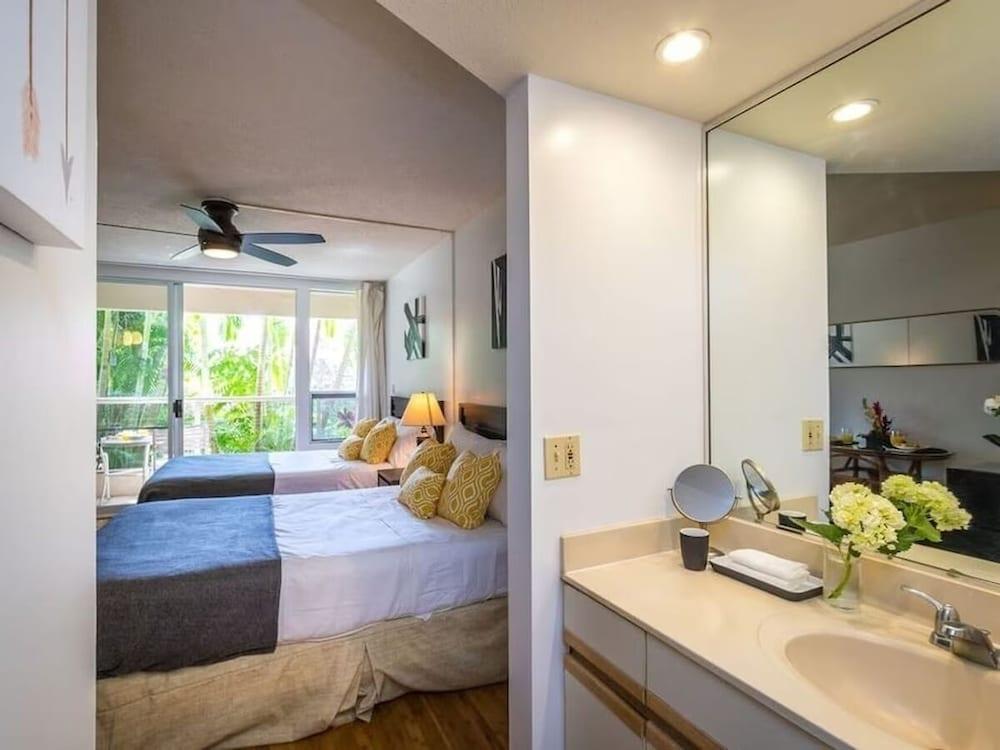Signature Residences at Maui Banyan photo 88