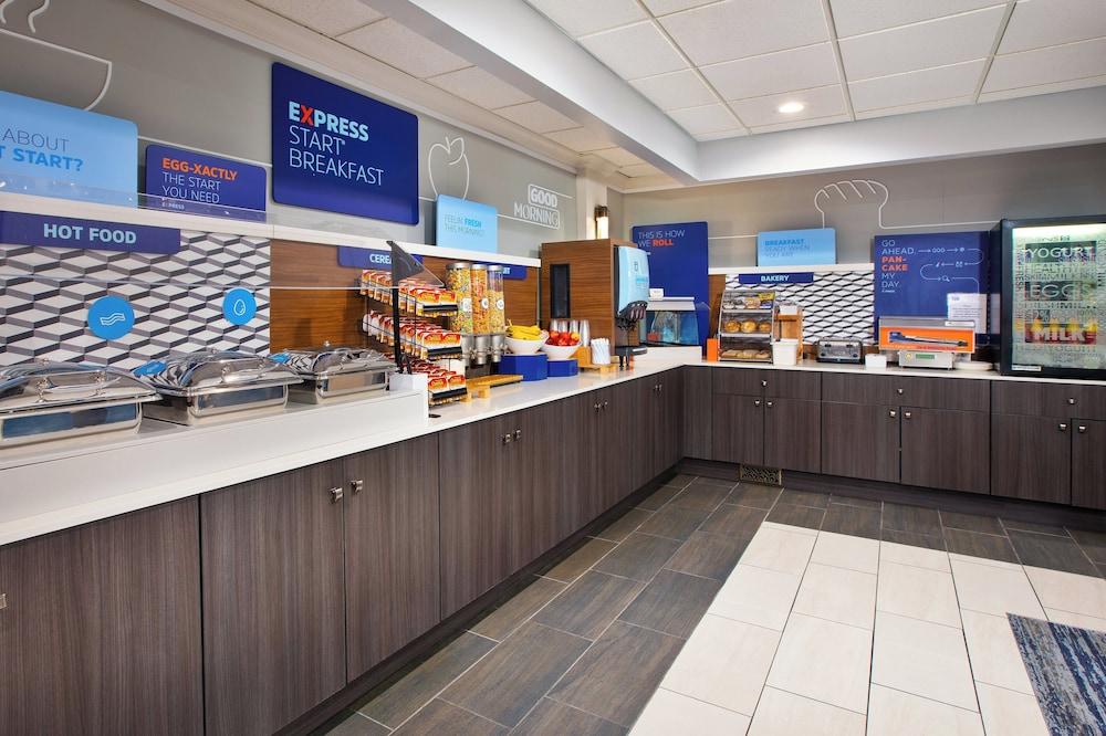 Holiday Inn Express & Suites Kent - University Area by IHG photo 43