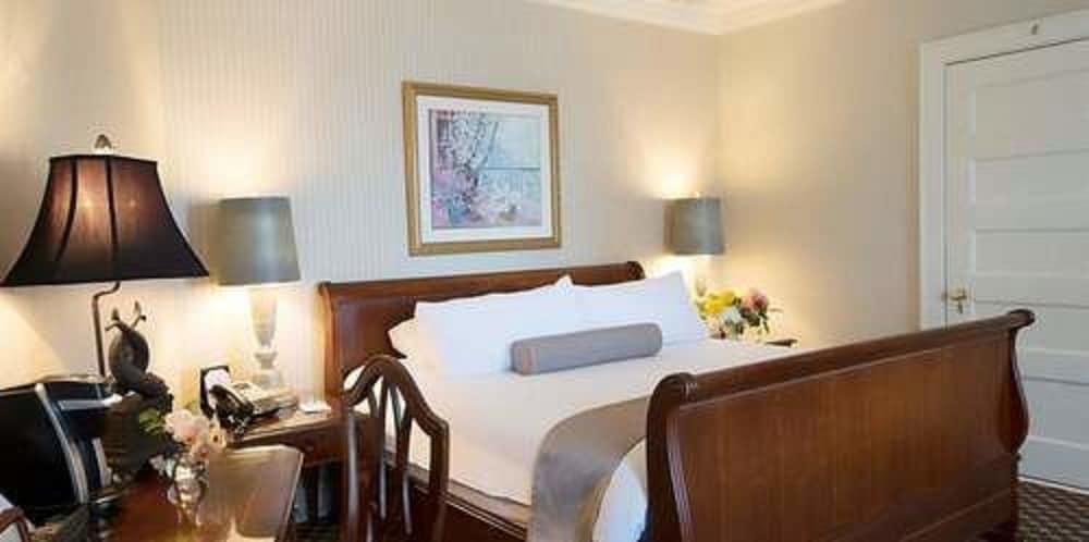 OceanCliff Hotel photo 26