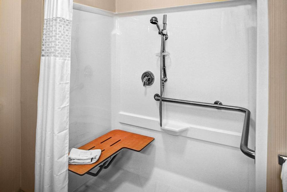 Hampton Inn Coldwater photo 10