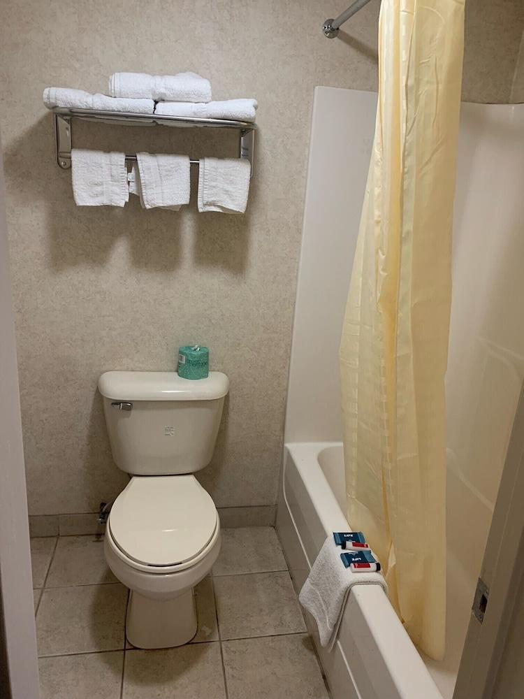 Coachman's Inn Motel photo 17
