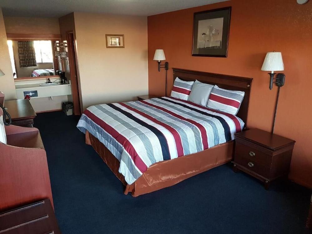 Budget Host Inn Eastland photo 10