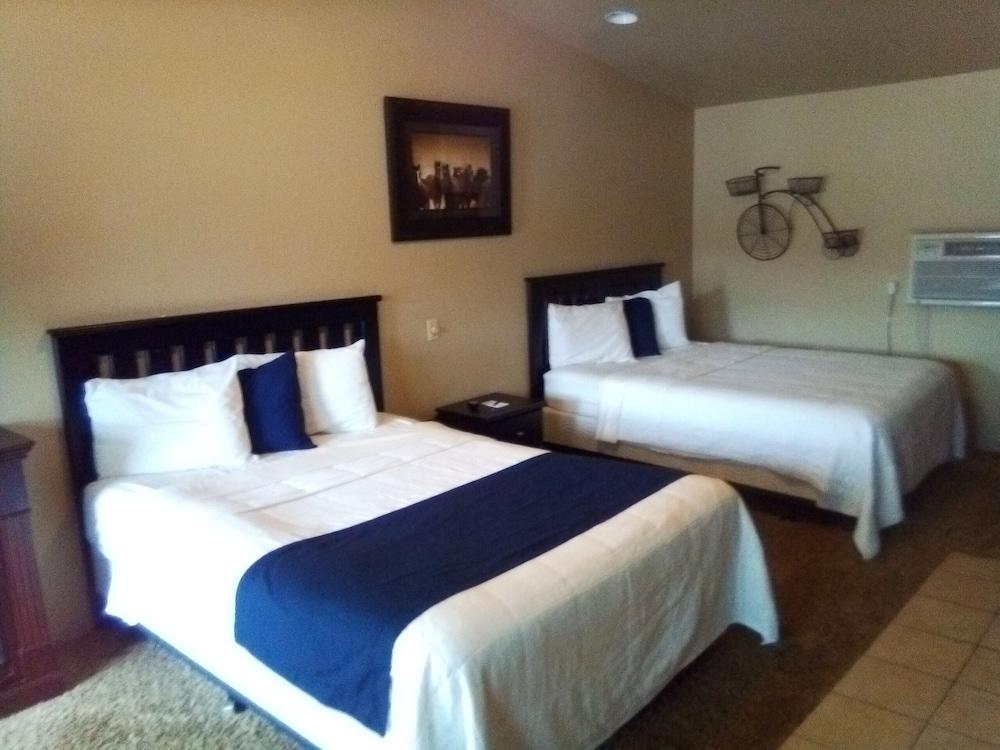 Two Rivers Inn West photo 32